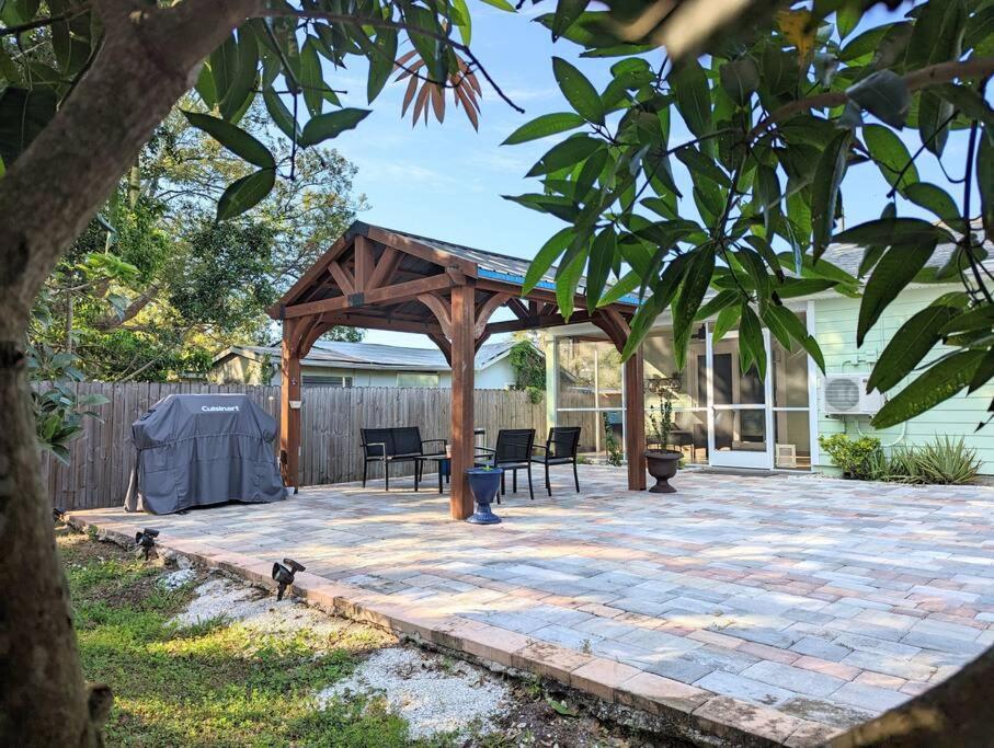 3Bed & 2Bath Property Couple Minutes From Siesta Key Beach & Downtown Sarasota Luaran gambar